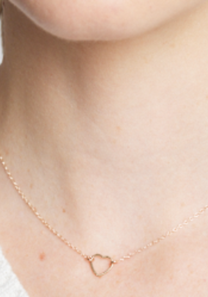 The Floating Shape Necklace Heart