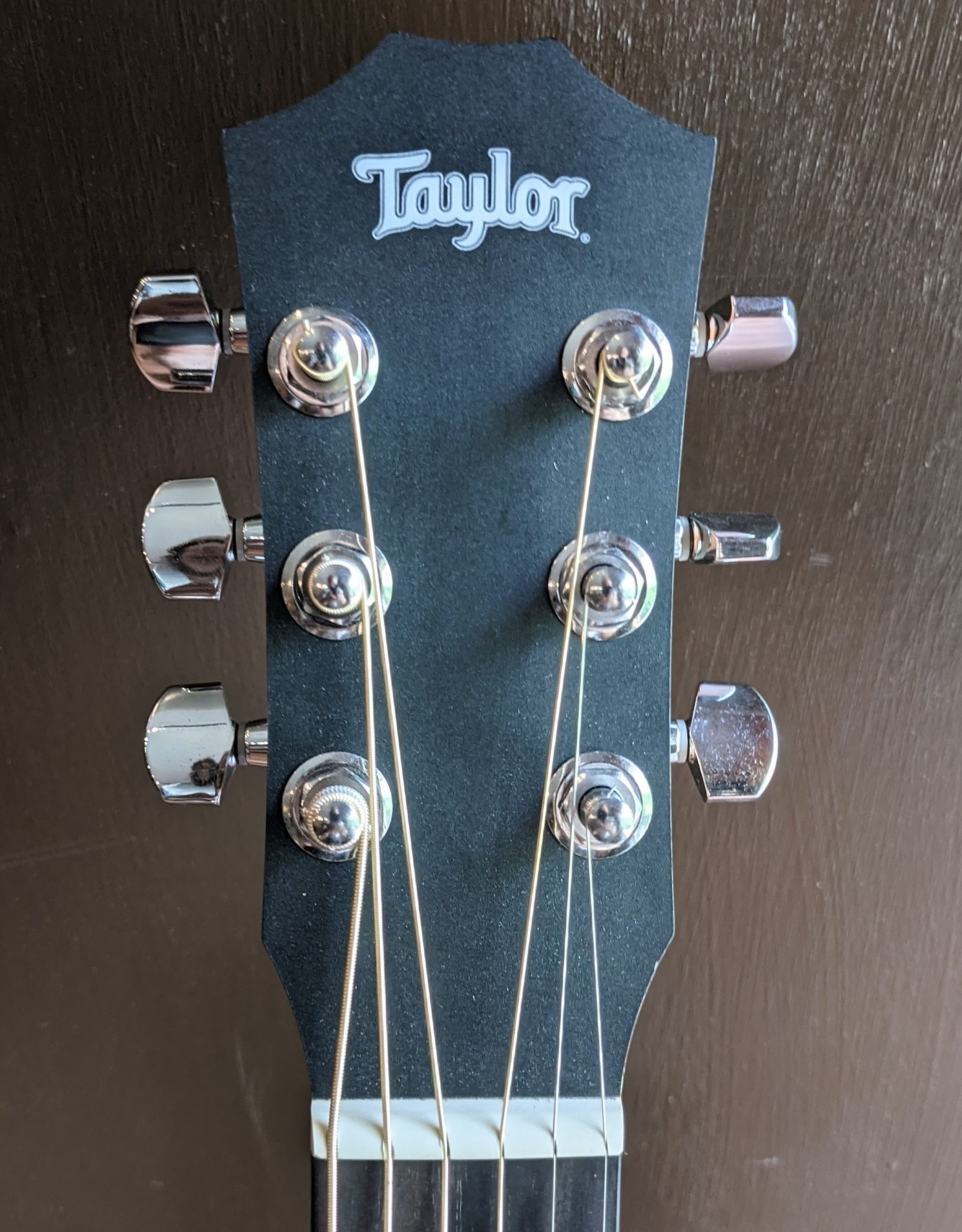 Taylor Baby Taylor 305 w/ HSC and Gig Bag, Used