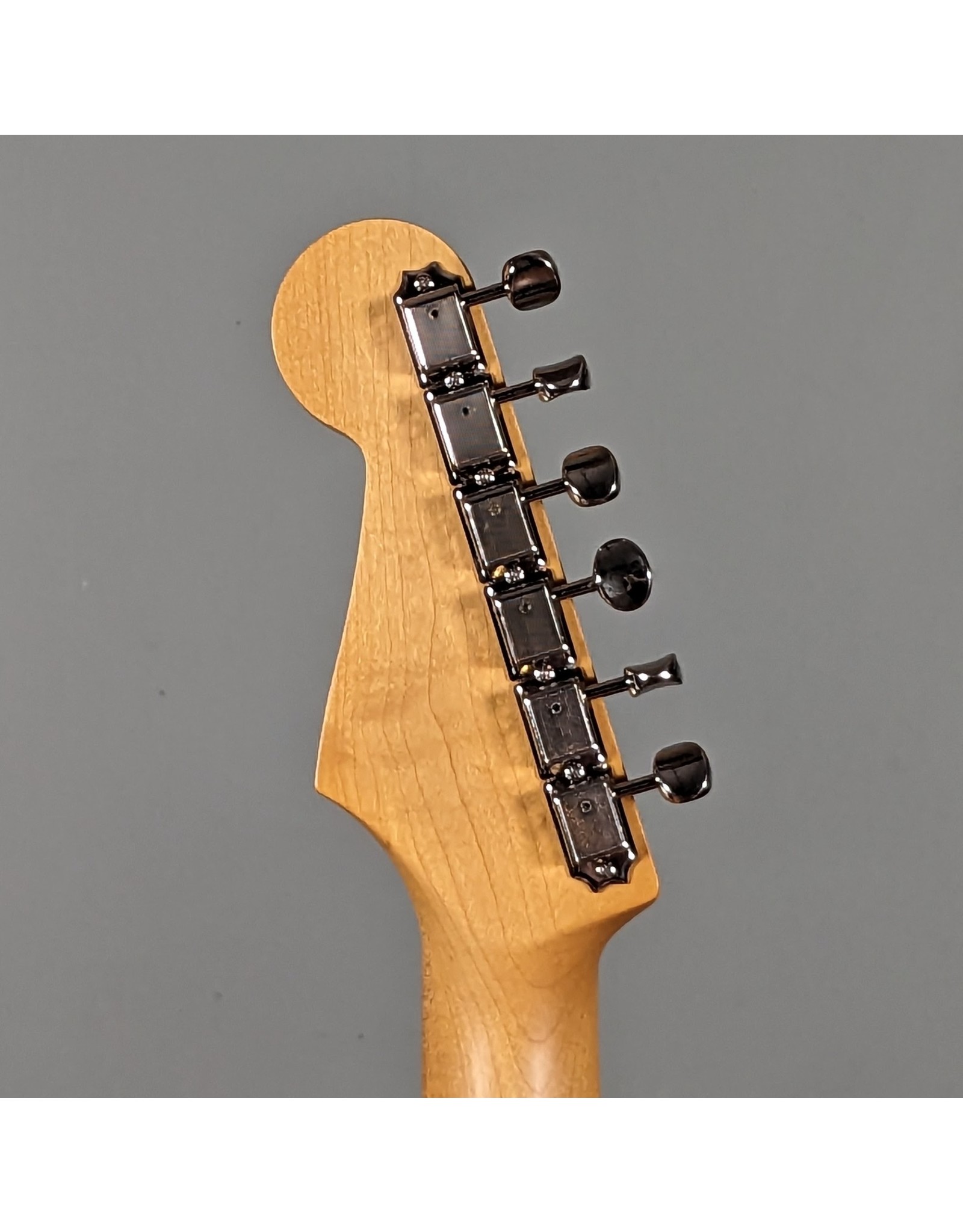 Fender Fender JV Modified '50s Stratocaster HSS, 2-Color Sunburst w/ Deluxe Gig Bag