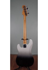 Fender Fender Player Plus Precision Bass, Silver Smoke w/ Deluxe Gig Bag