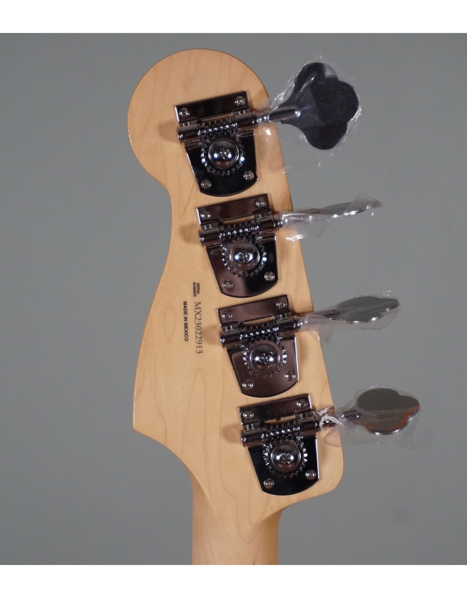 Fender Fender Player Precision Bass, Pau Ferro Fingerboard, Candy Apple Red