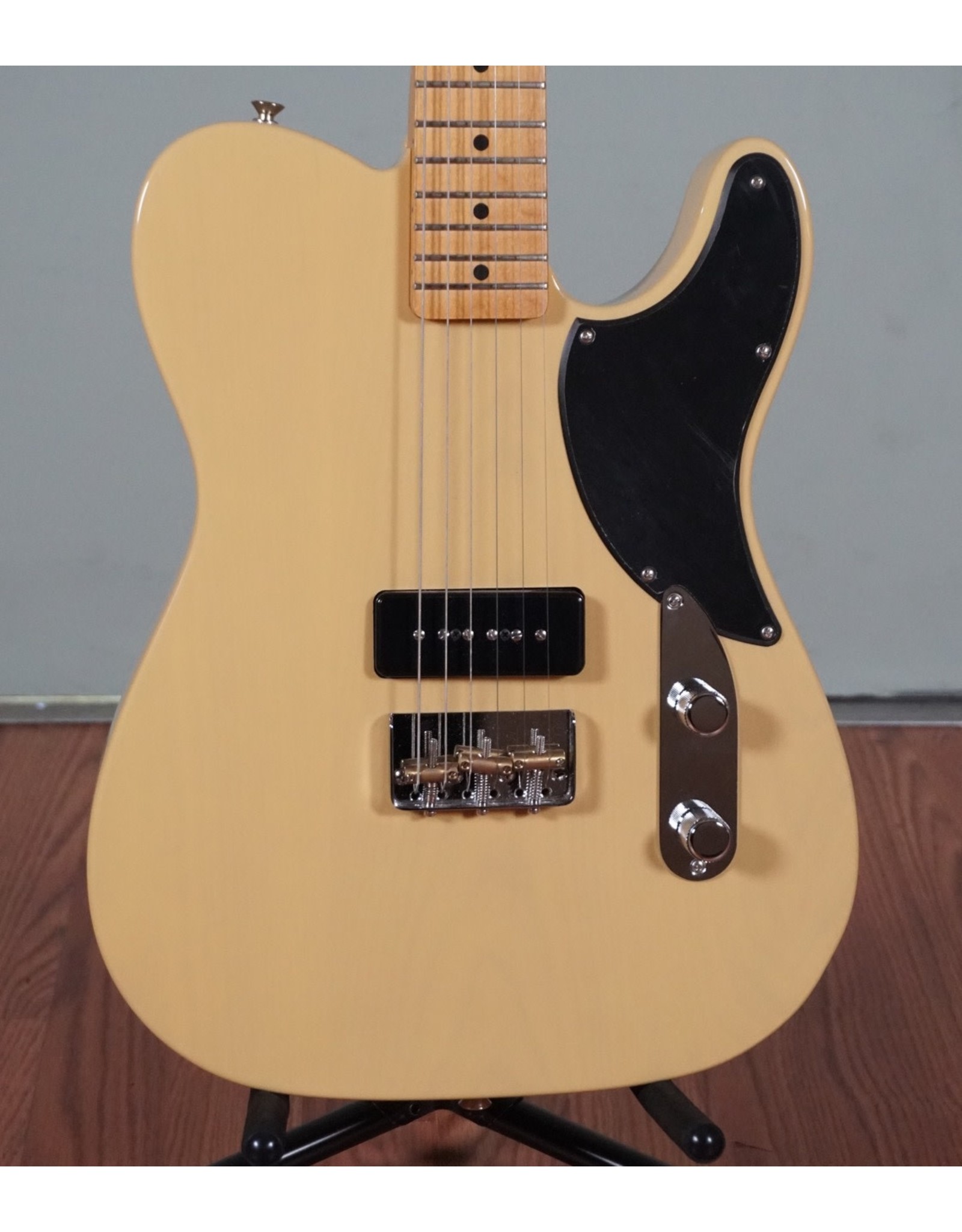 Fender Fender Noventa Telecaster,  Vintage Blonde, w/deluxe gig bag