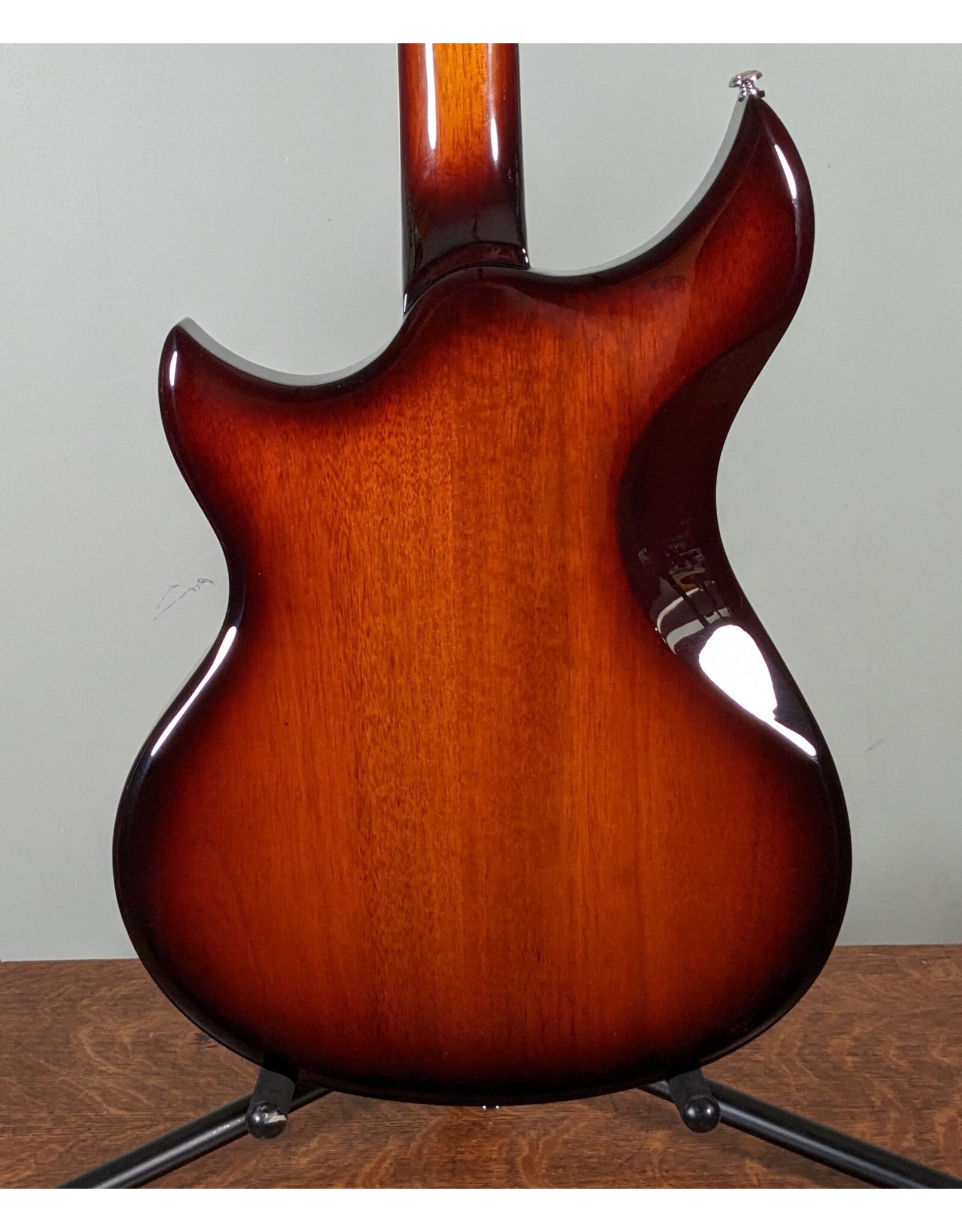 Dunable Dunable Cyclops DE, Tobacco Burst w/ Gig Bag