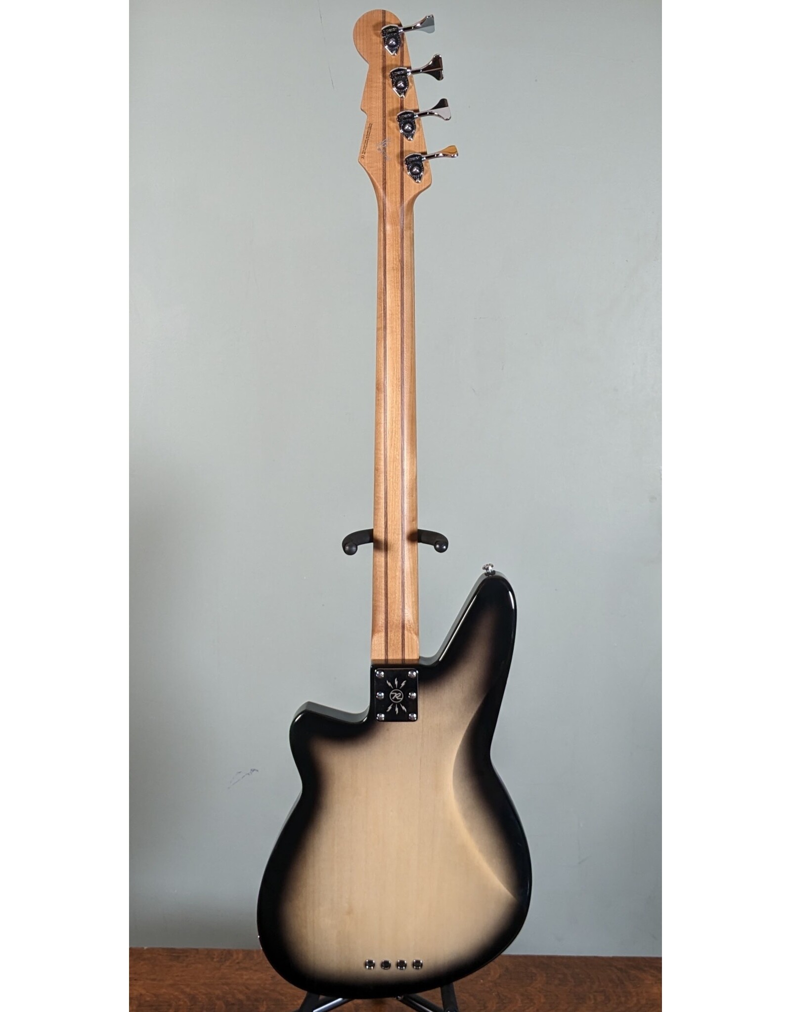 Reverend Reverend Triad Bass, Korina Burst