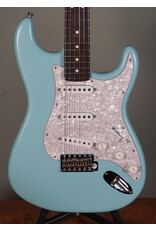 Fender Fender  Limited Edition Cory Wong Stratocaster, Daphne Blue w/ Deluxe Molded Case