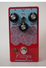 EarthQuaker Devices Earthquaker Devices  Plumes Small Signal Shredder, Twin House Music Custom Raspberry Red/Light Blue