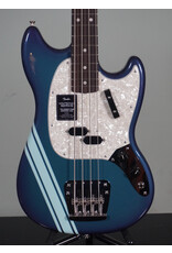 Fender Fender Vintera II 70s Mustang Bass, Competition Burgundy w/ Deluxe Gig Bag