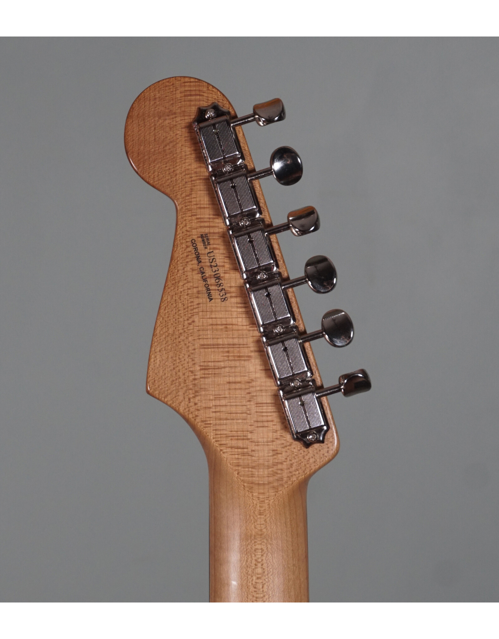 Fender Fender Limited Edition Suona Stratocaster Thinline, Ebony Fingerboard, Violin Burst w/ Deluxe Blonde HSC