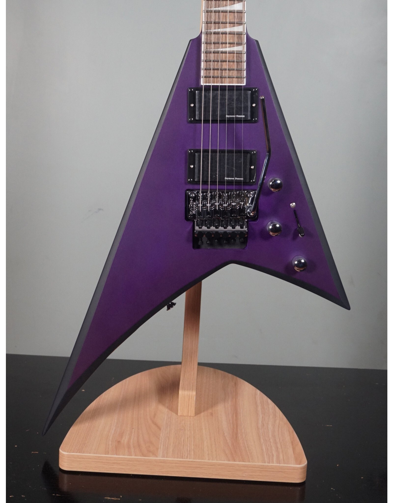 Jackson Jackson  X Series Rhoads RRX24, Laurel Fingerboard, Purple Metallic with Black Bevels - Open Box