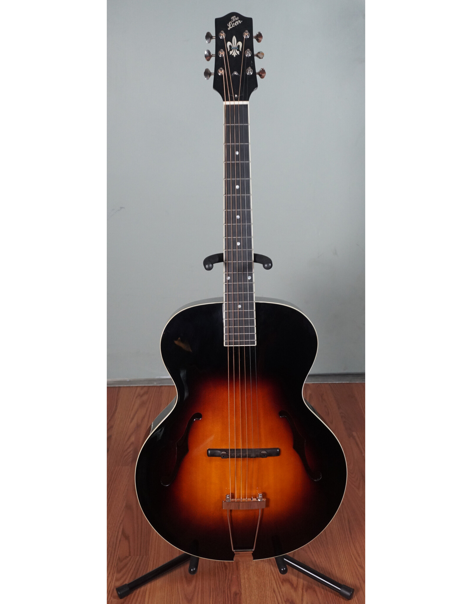 The Loar LH-600 Acoustic Archtop Guitar, Vintage Sunburst