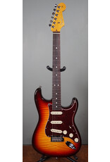 Fender Fender 70th Anniversary American Professional II Stratocaster, Rosewood Fingerboard, Comet Burst w/ Deluxe Molded HSC