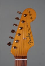 Fender Fender Stevie Ray Vaughan Stratocaster, Pau Ferro Fingerboard, 3-Color Sunburst w/. Vintage Style Tweed HSC