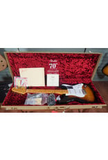 Fender Fender 70th Anniversary American Vintage II 1954 Stratocaster, 2-Color Sunburst w/ Vintage-Style Tweed Case