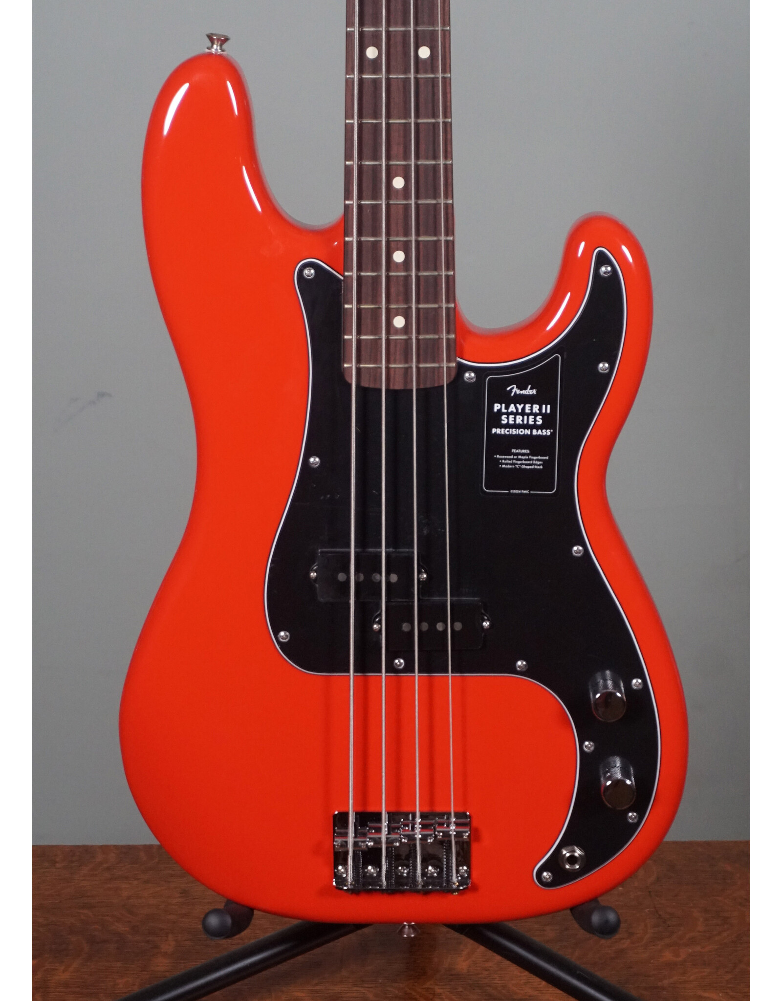 Fender Fender Player II Precision Bass, Rosewood Fingerboard, Coral Red