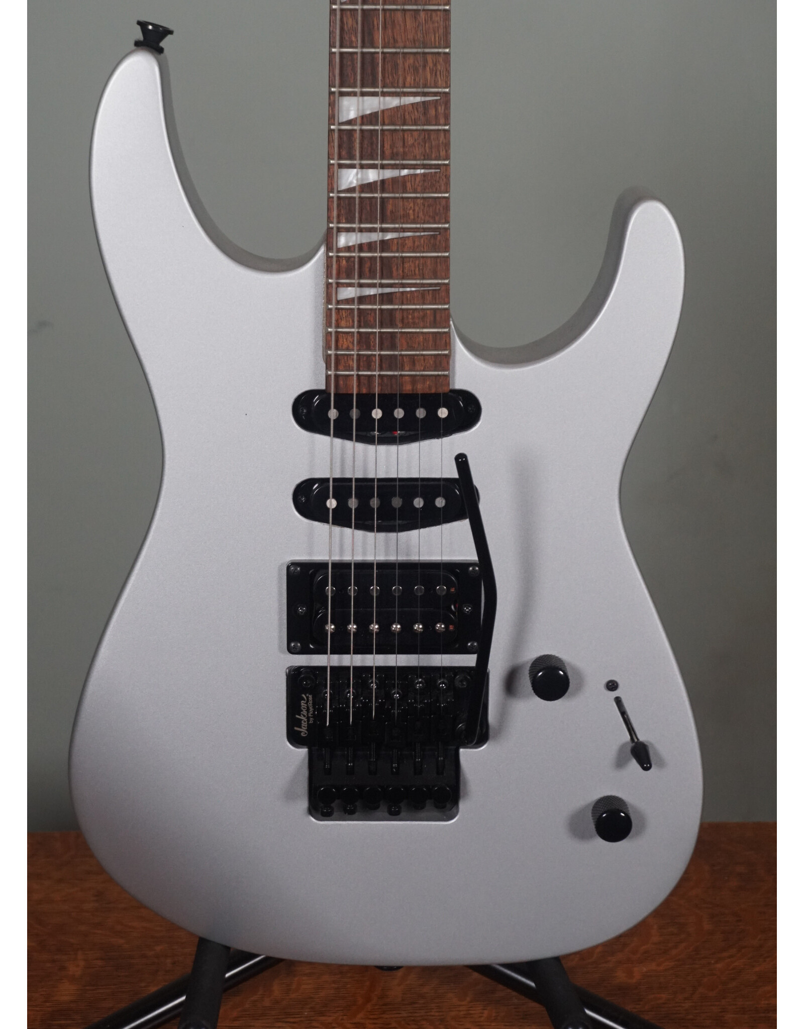 Jackson Jackson  X Series Dinky DK3XR HSS, Laurel Fingerboard, Satin Silver - Open Box