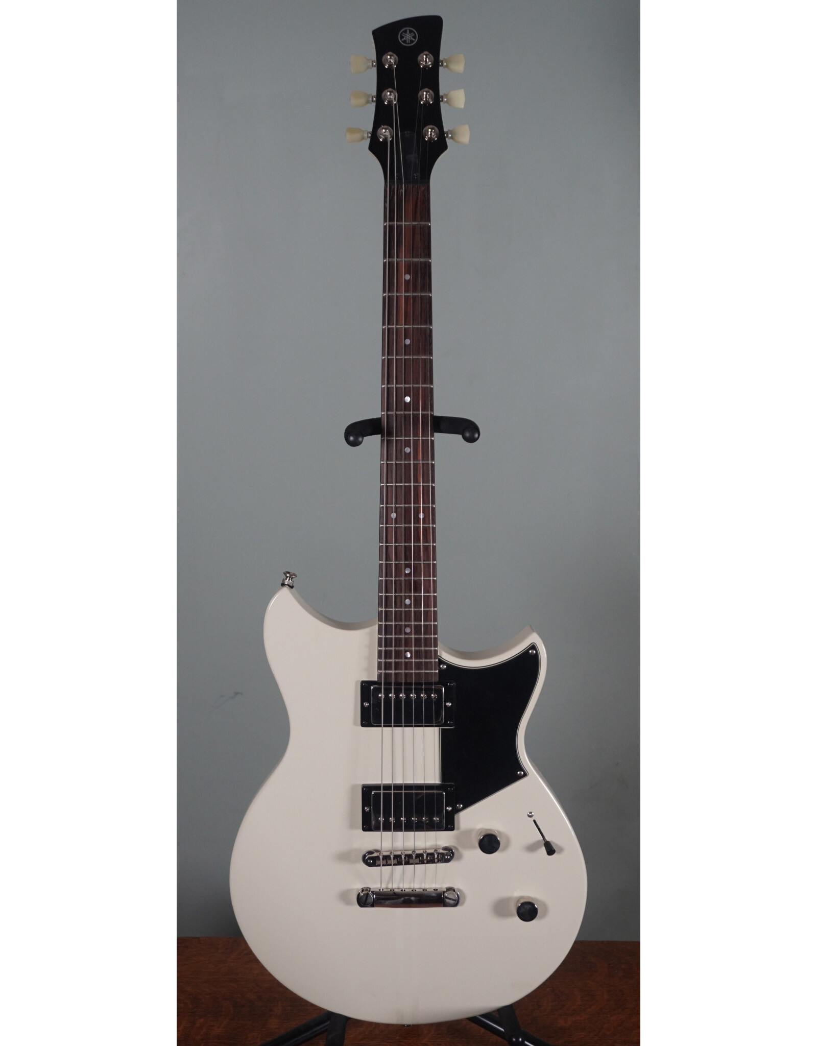 Yamaha RevStar Element, Vintage White - Twin House Music Yamaha RevStar Element, Vintage White - Twin House Music