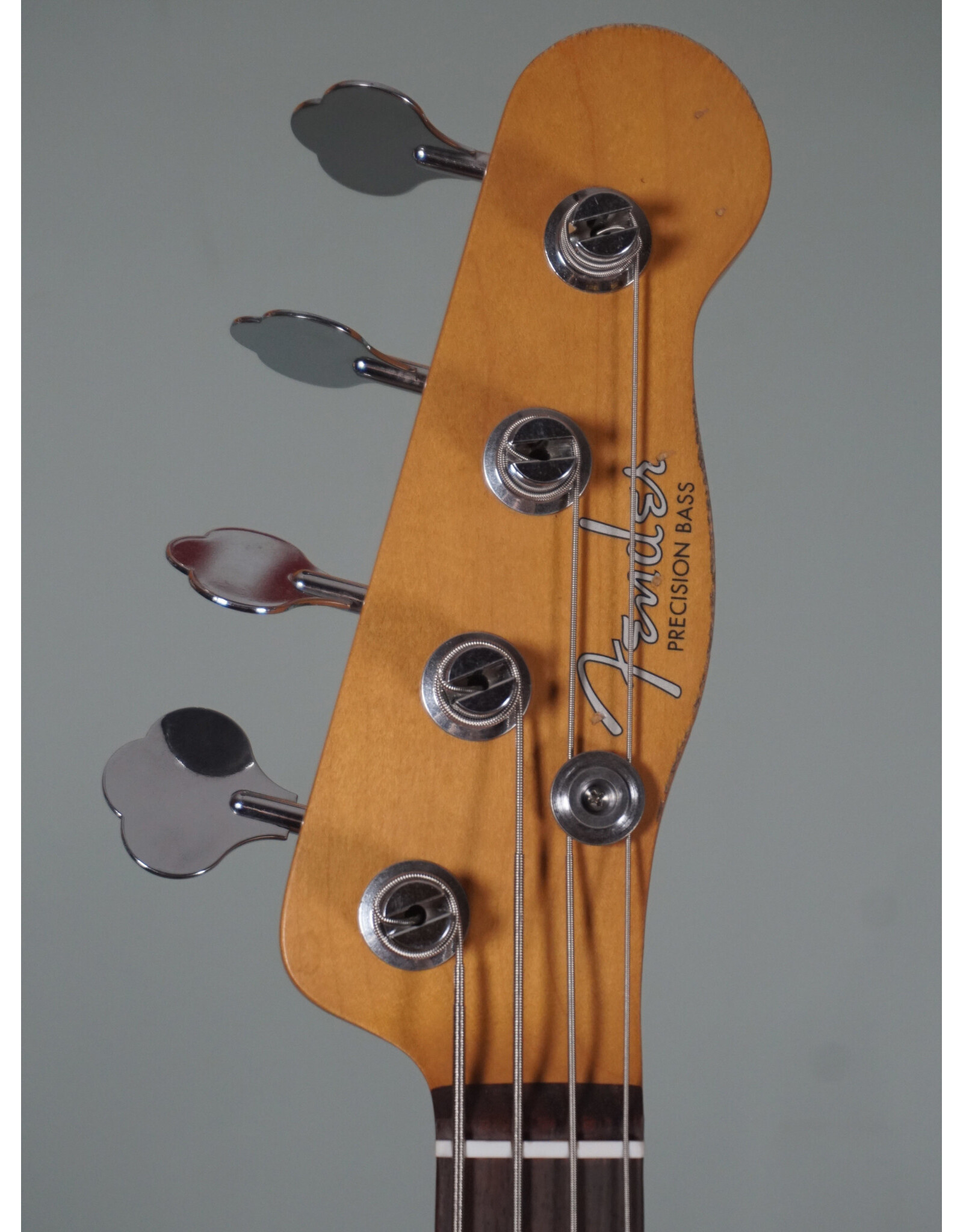 Fender Fender  Mike Dirnt Road Worn Precision Bass, Rosewood Fingerboard, White Blonde