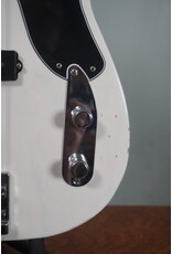 Fender Fender  Mike Dirnt Road Worn Precision Bass, Rosewood Fingerboard, White Blonde
