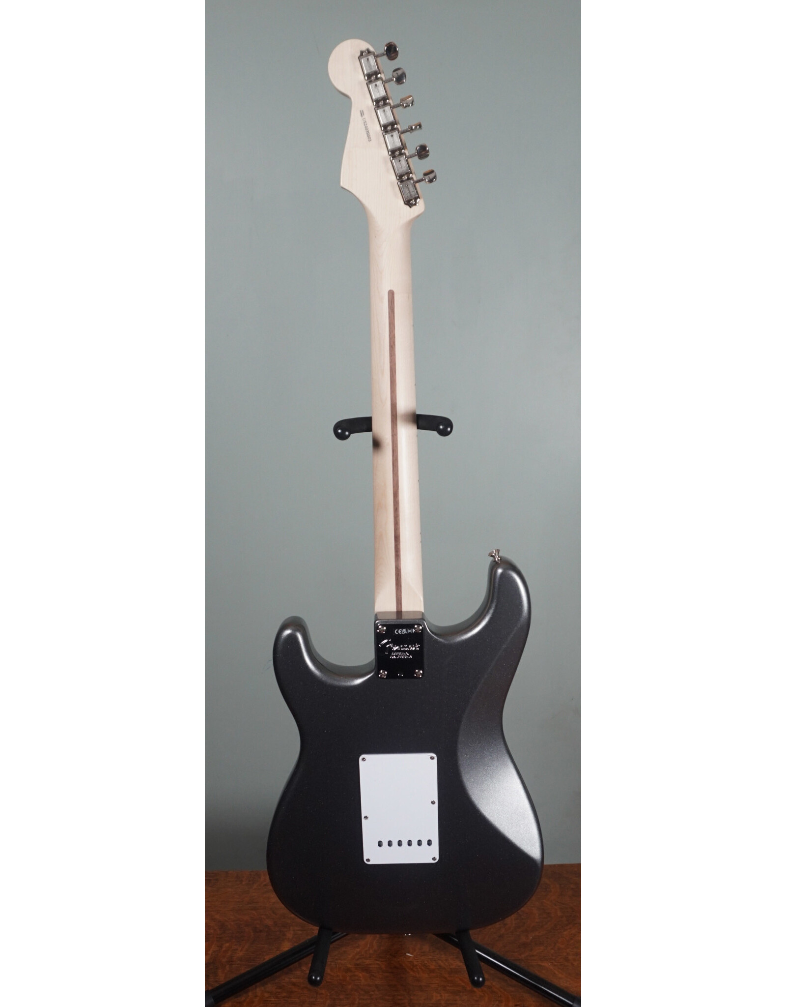 Fender Fender Eric Clapton Stratocaster, Maple Fingerboard, Pewter Vintage-Style Tweed Case