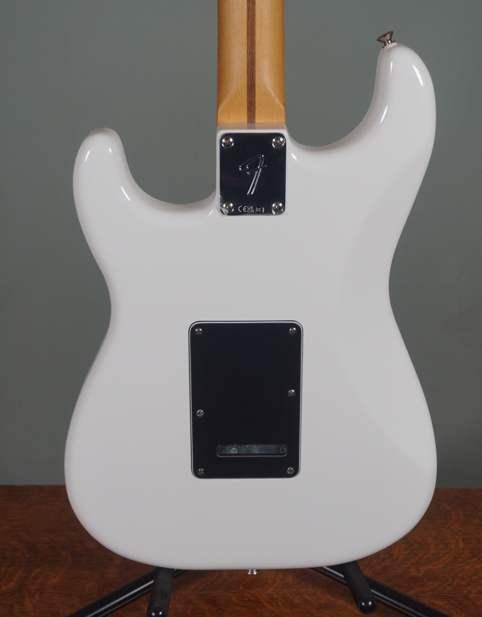 Fender Player II Stratocaster, Rosewood Fingerboard, Polar White