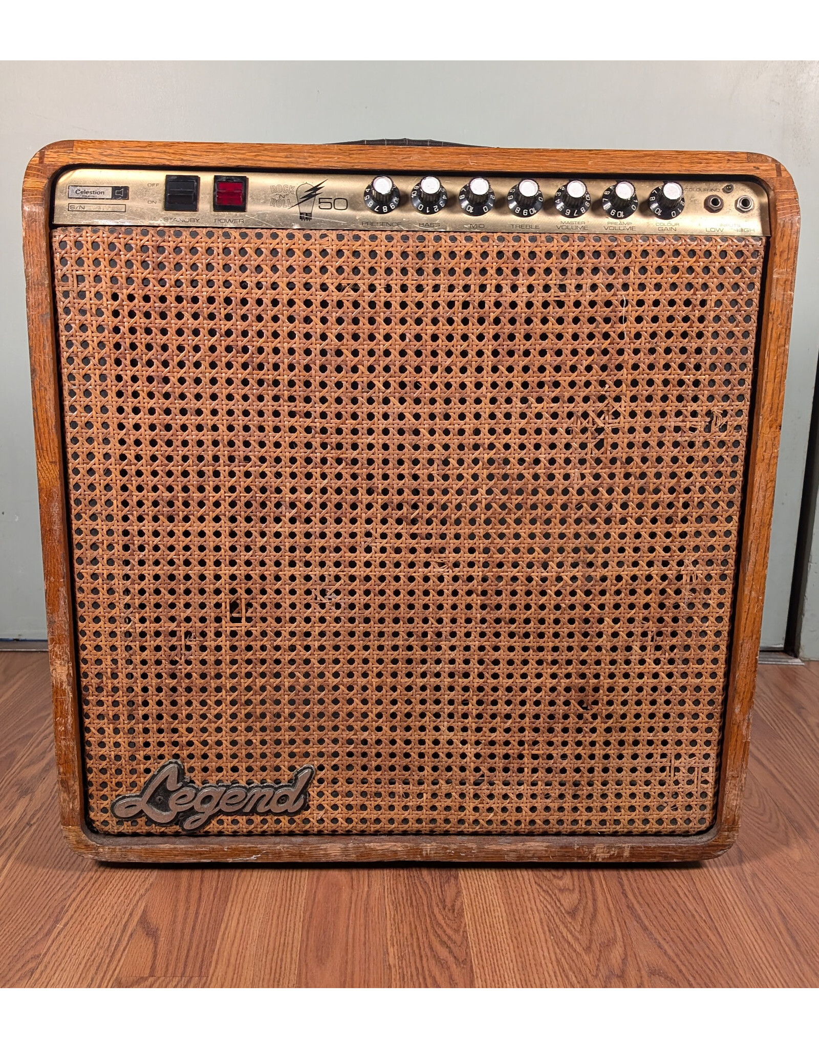 Legend Rock N' Roll 50 2x12 Guitar Combo, Natural/Wicker, Used