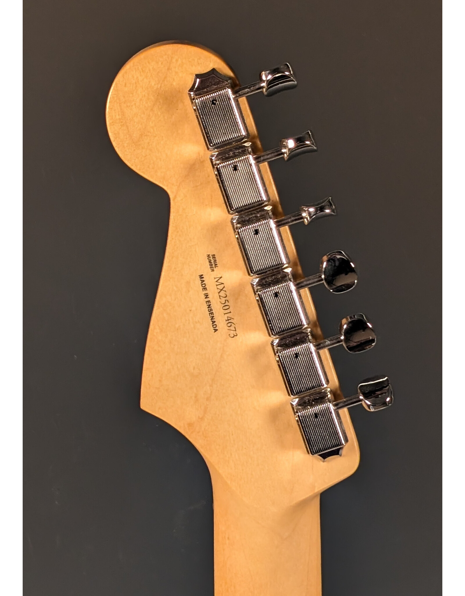 Fender Fender Limited Player II Stratocaster, Sparkle 3-Color Sunburst