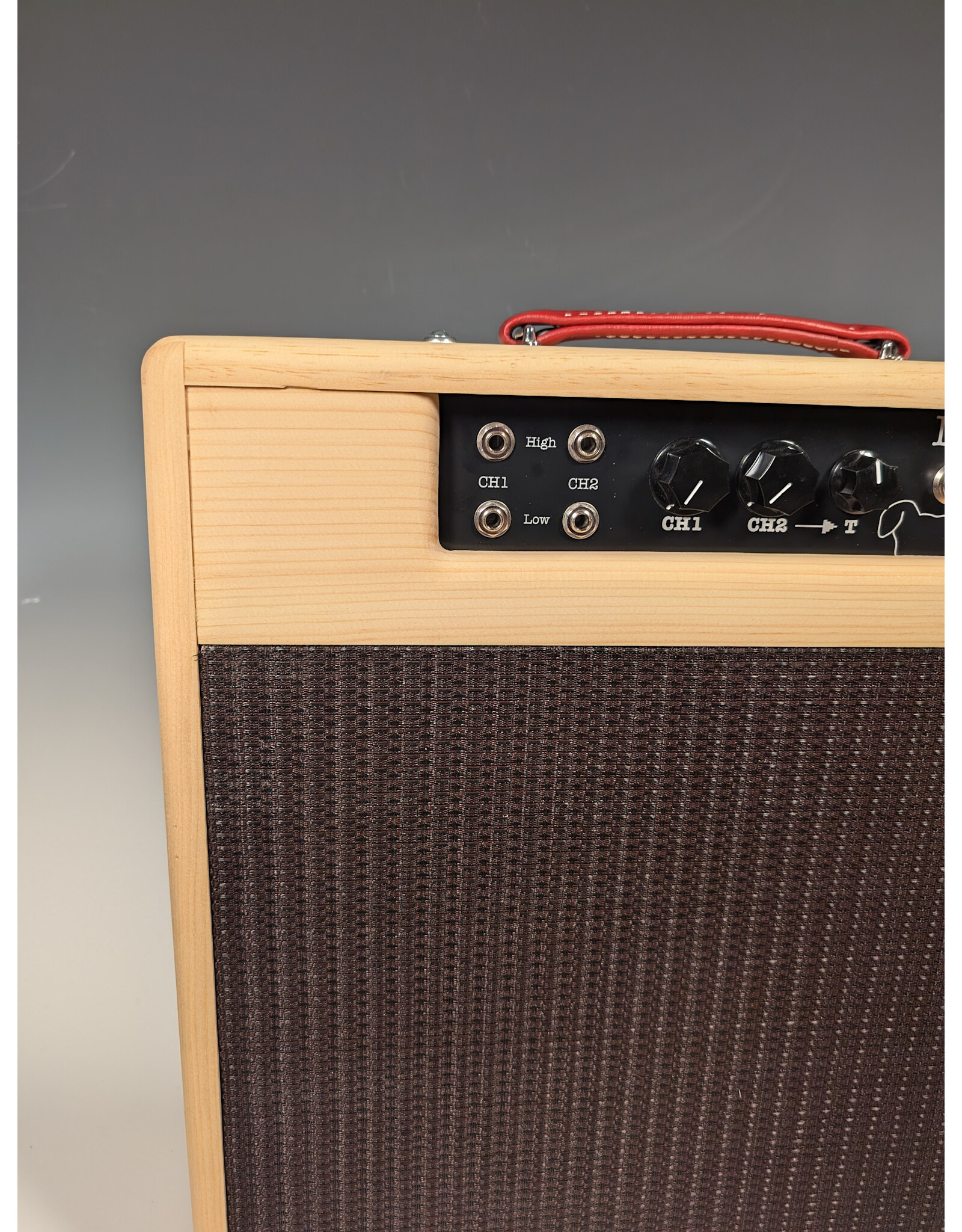 Marla Amps Marla Amps S20V Natural Oil Poly / Silver Grill / w/Mojotone BV60 Neo 12" Speaker