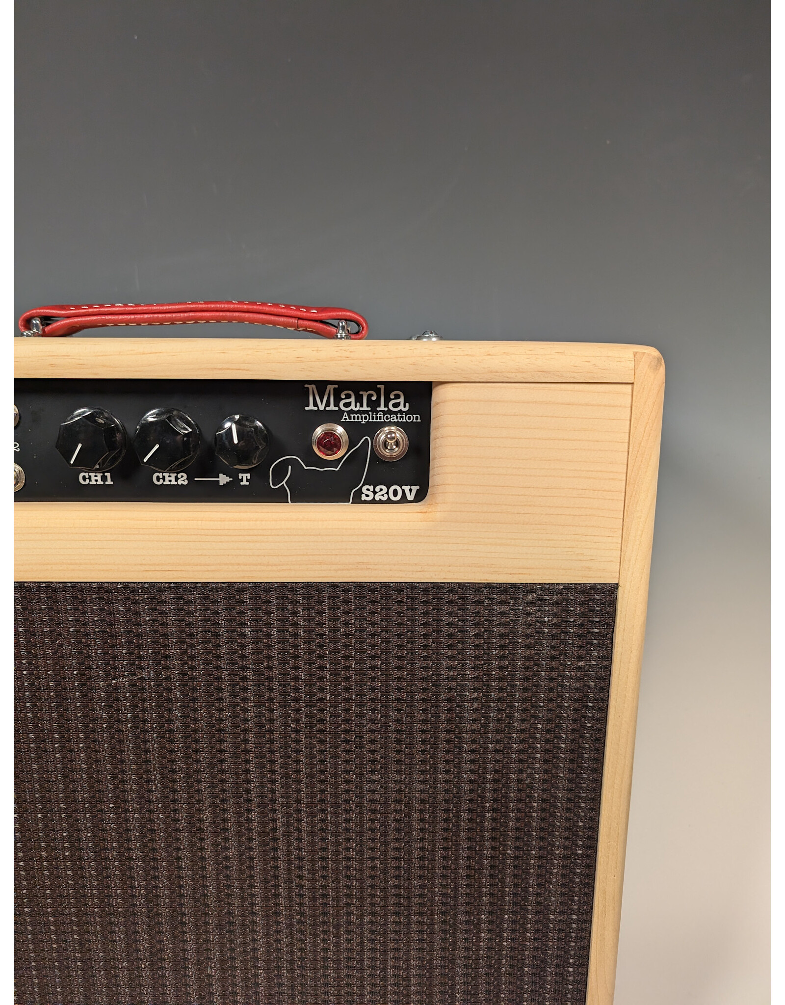 Marla Amps Marla Amps S20V Natural Oil Poly / Silver Grill / w/Mojotone BV60 Neo 12" Speaker