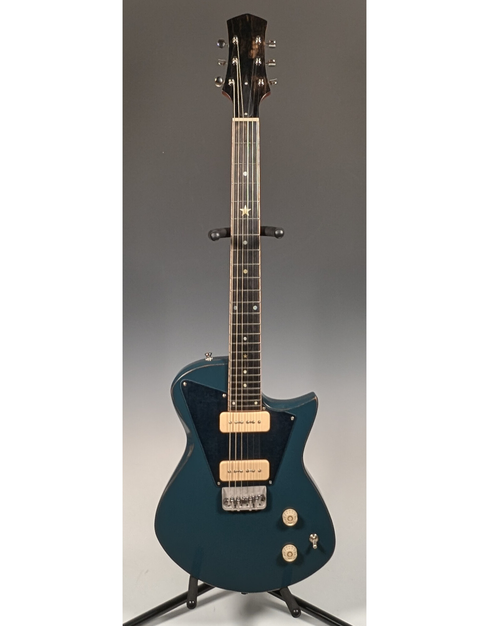 Blair Instruments Type 2 Electric Guitar w/Gator Rigid Case