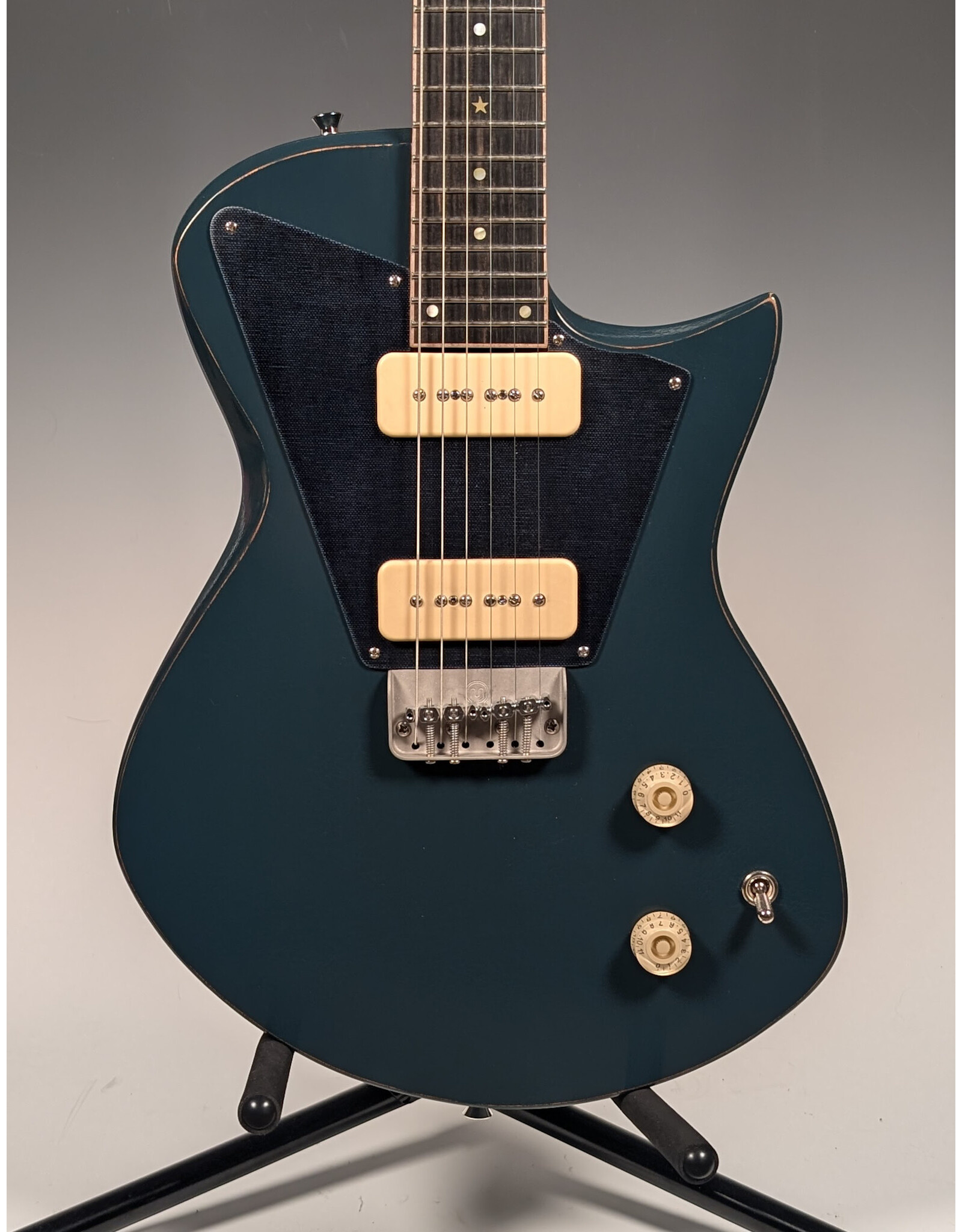 Blair Instruments Type 2 Electric Guitar w/Gator Rigid Case