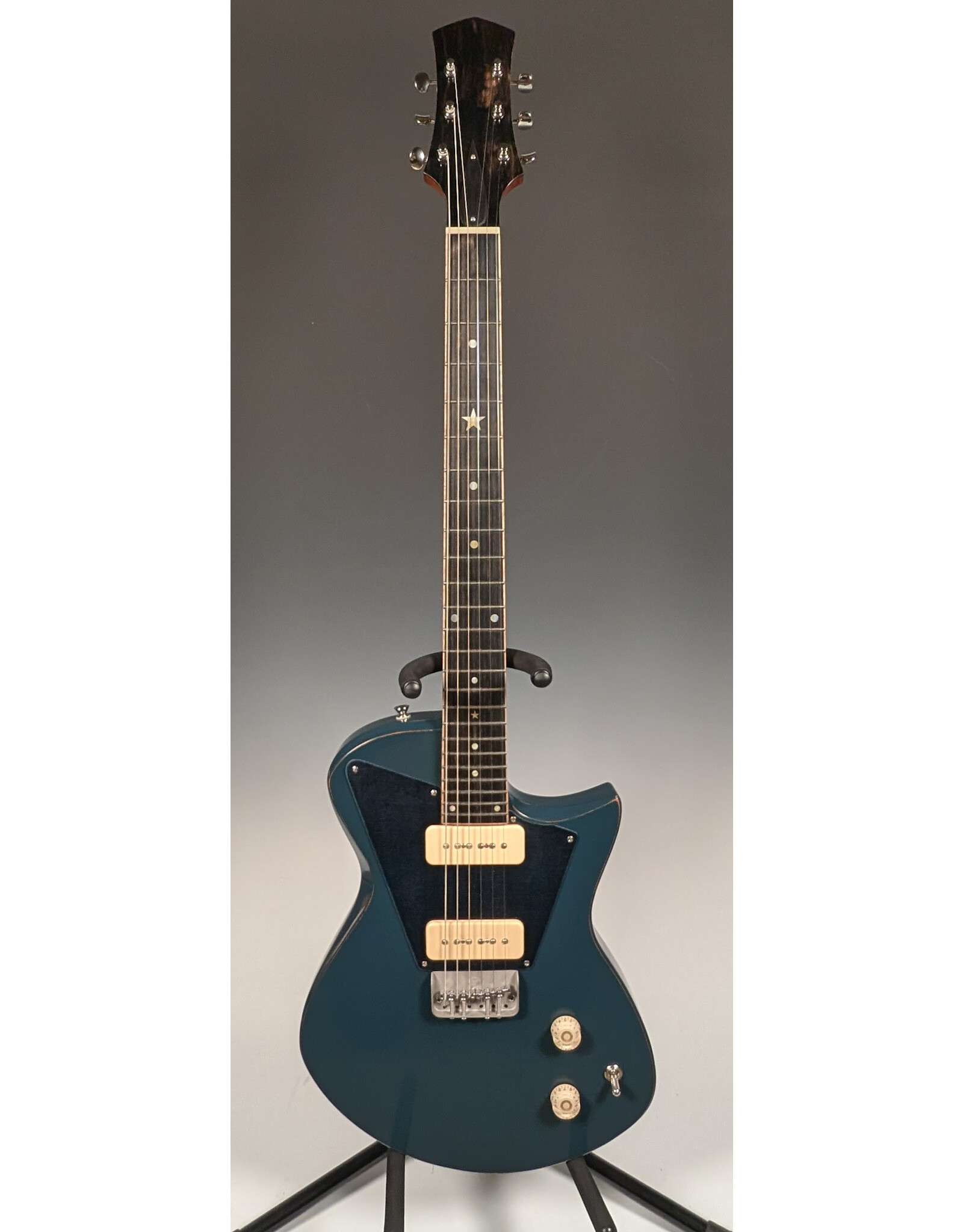 Blair Instruments Type 2 Electric Guitar w/Gator Rigid Case