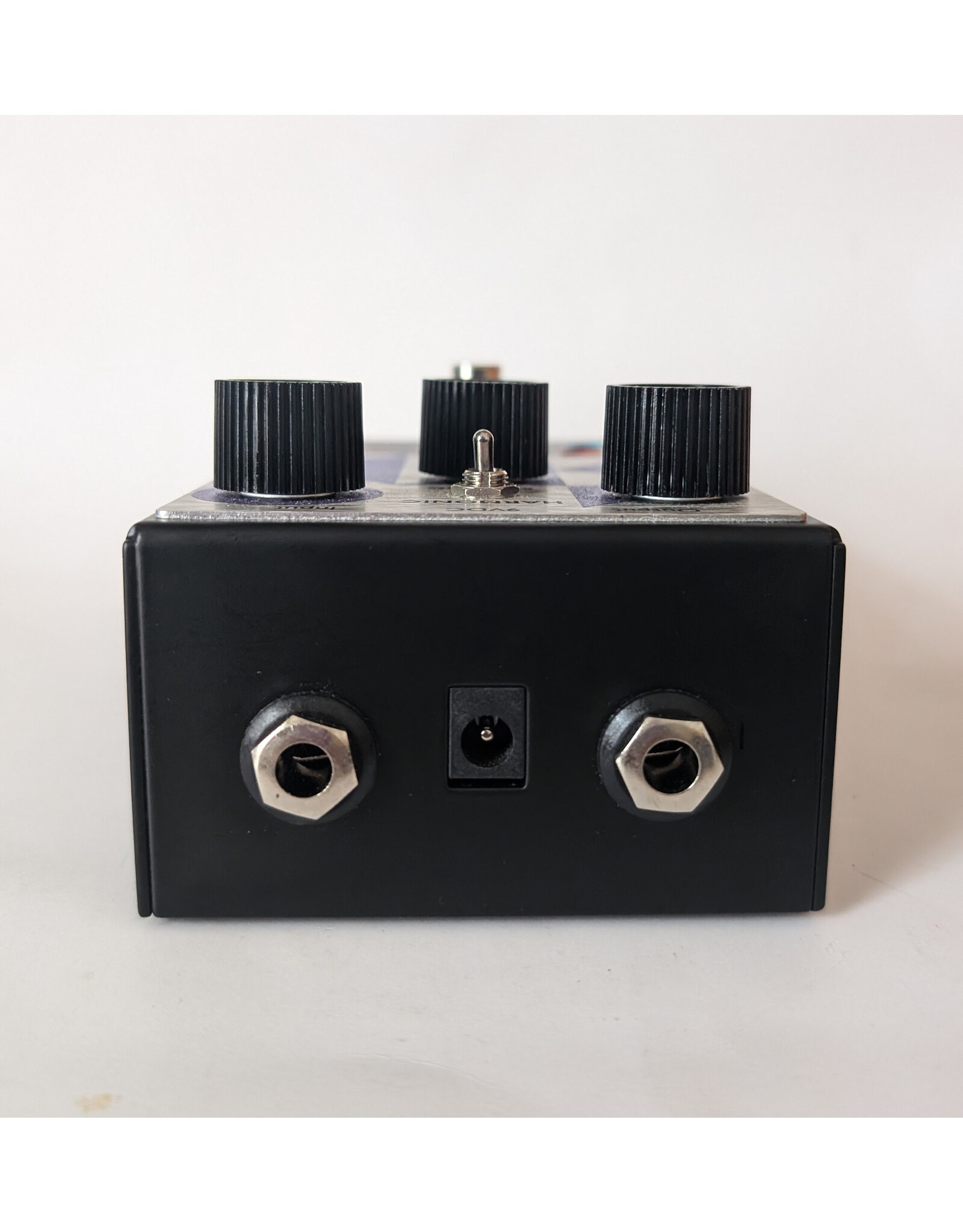 Maestro Mariner Tremolo w/ Box, Used