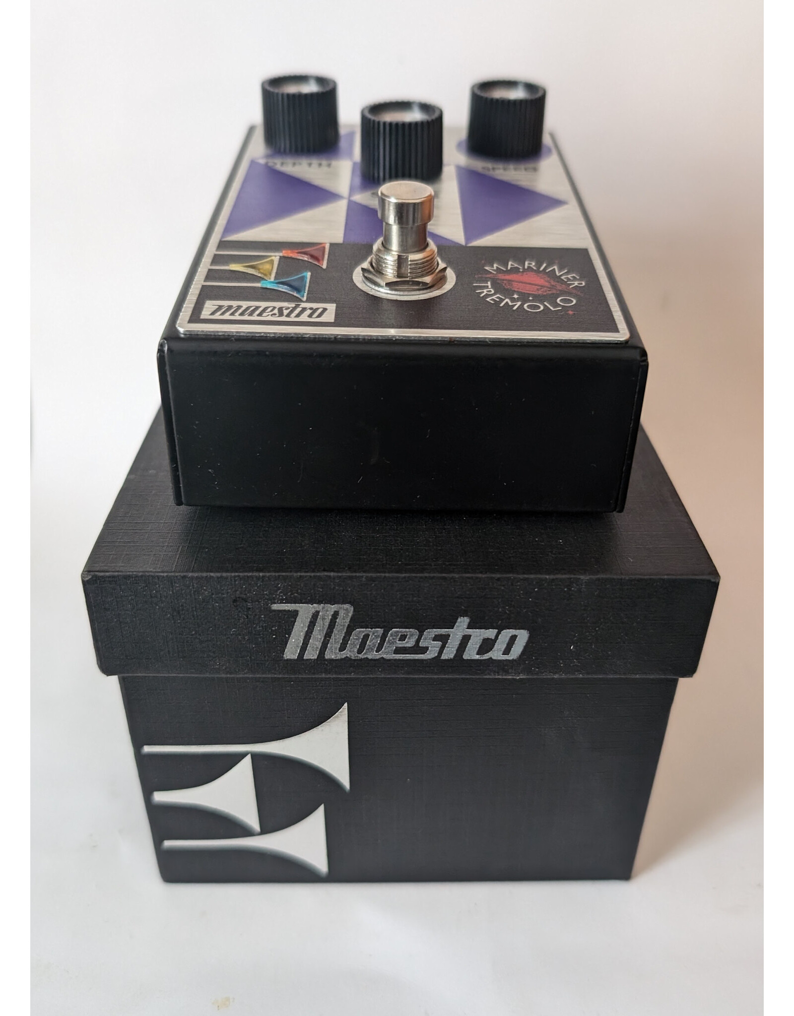 Maestro Mariner Tremolo w/ Box, Used