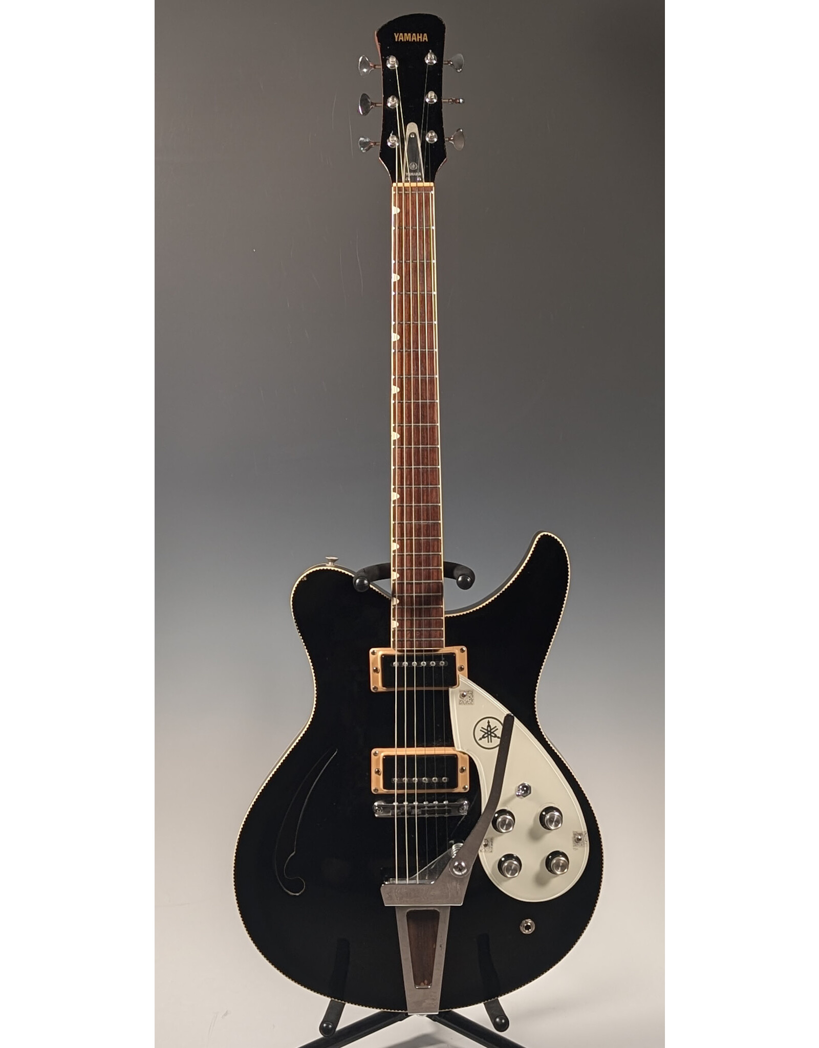 Yamaha 1971 Yamaha SA-15D Hollow Body, Black, Used