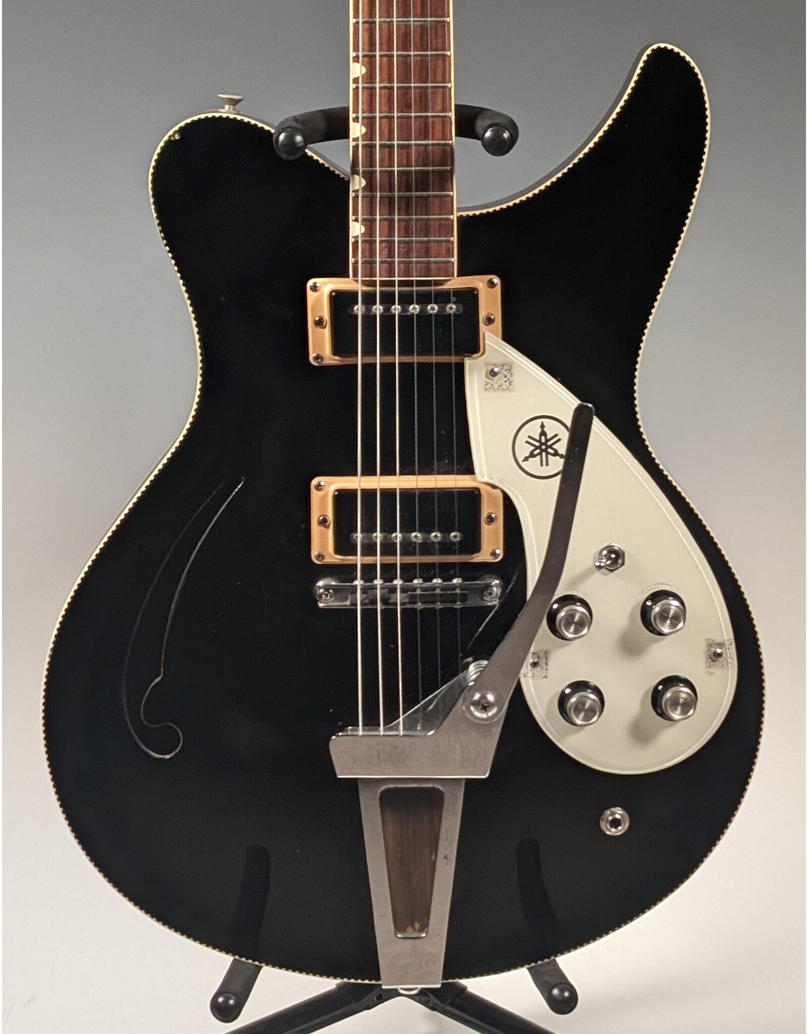 Yamaha 1971 Yamaha SA-15D Hollow Body, Black, Used