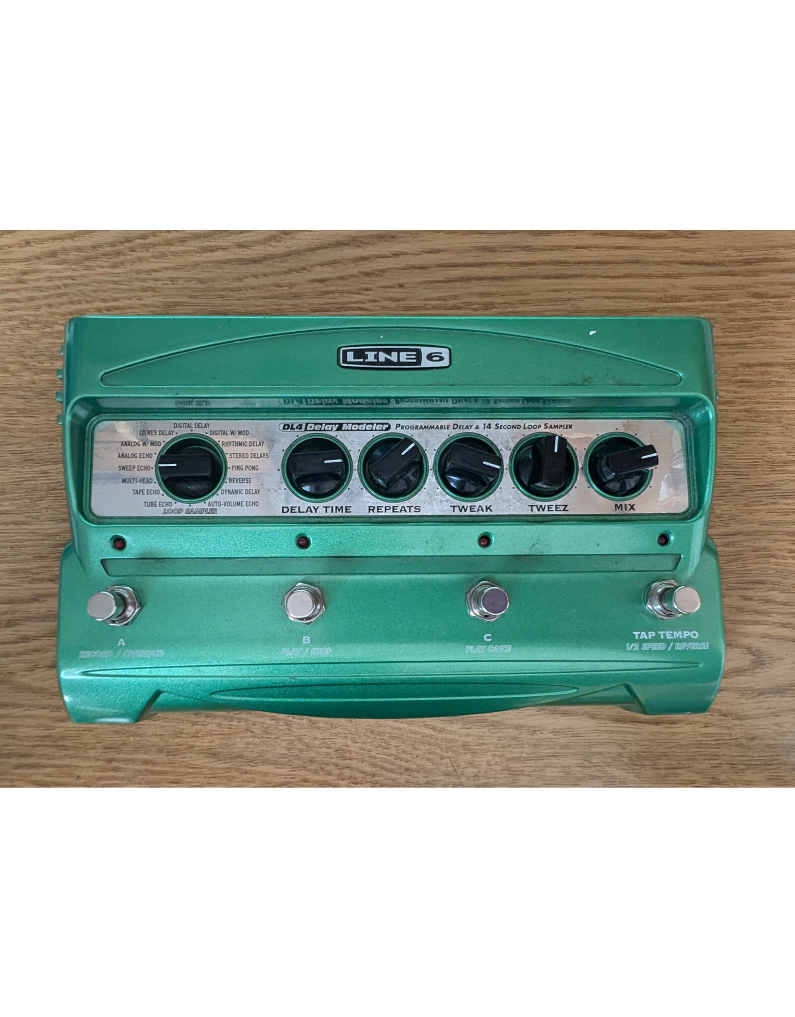 Line 6 DL4 Delay Modeler MK1, Used
