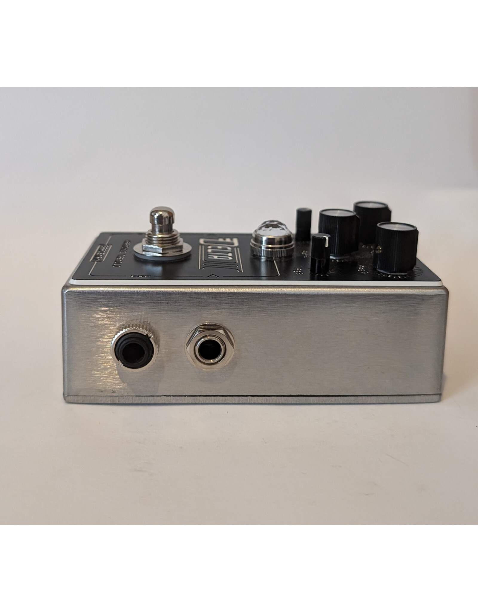Spaceman Delta II Harmonic Tremolo w/ Box, Used