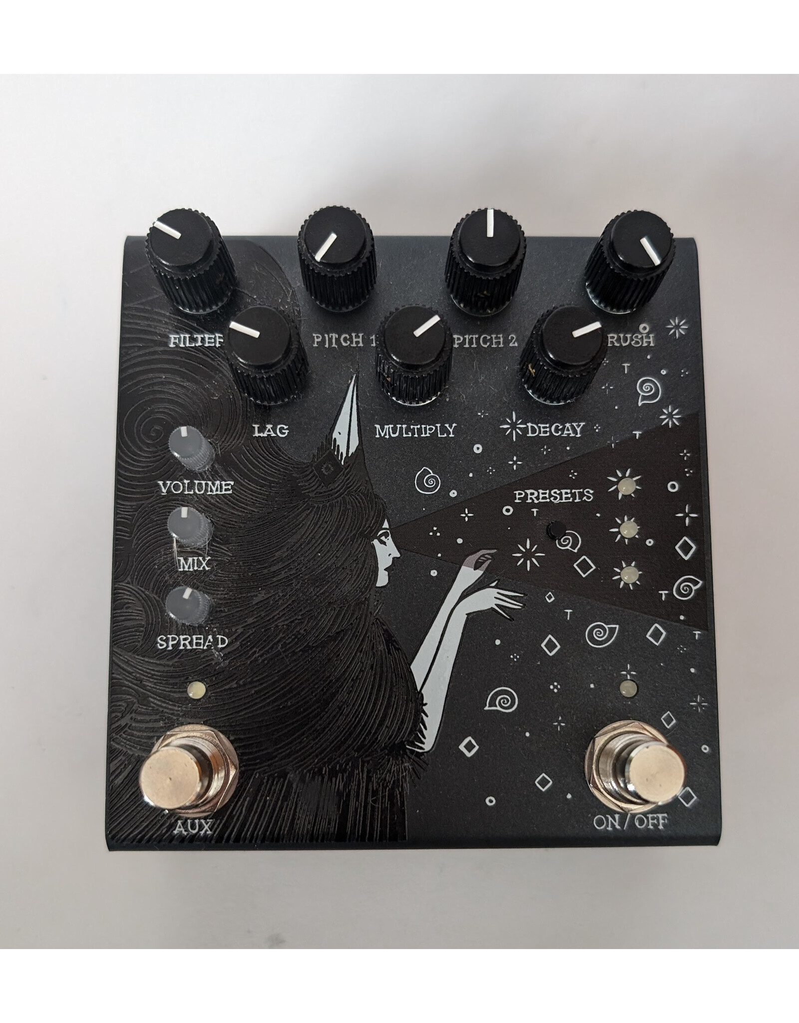 Old Blood Noise Endeavors Old Blood Noise Endeavors Dark Star Stereo Reverb, Black w/ Box, Used