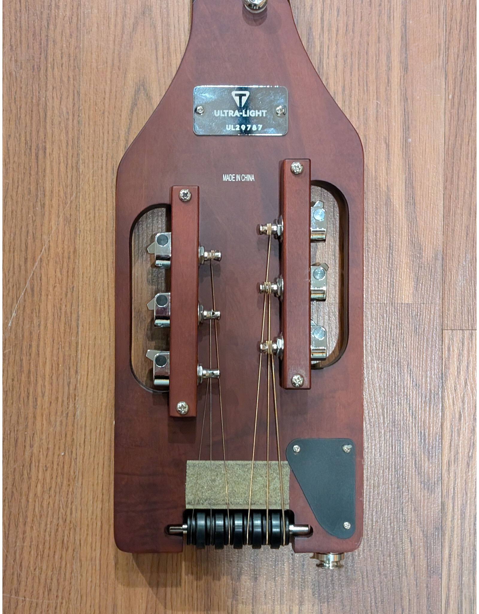 Traveler Traveler Ultra-Light Acoustic Guitar, Antique Brown w/ Headphone Amp and Gig Bag, Used