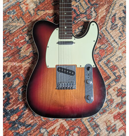 Fender Fender 2007 American Deluxe Telecaster, 3 Color Sunburst w/ Molded Case, Used