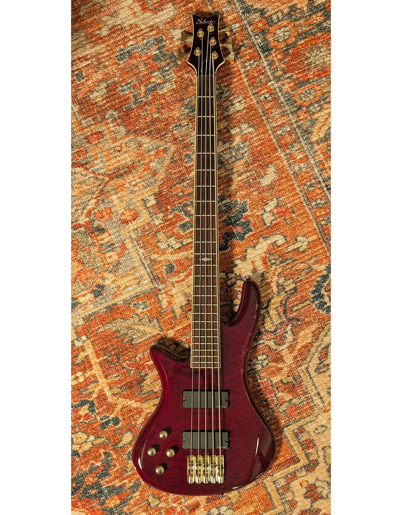 Schecter Left Handed Diamond Series Elite 5 String Bass w/Gator Rigid Polyfoam case