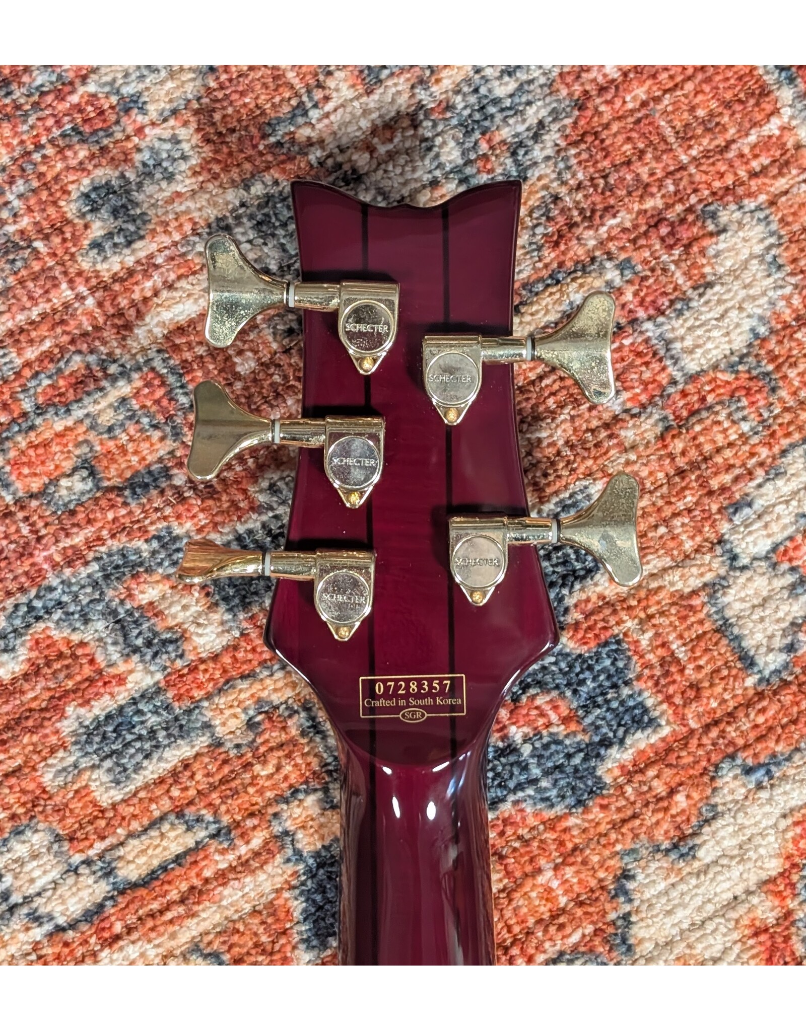 Schecter Left Handed Diamond Series Elite 5 String Bass w/Gator Rigid Polyfoam case