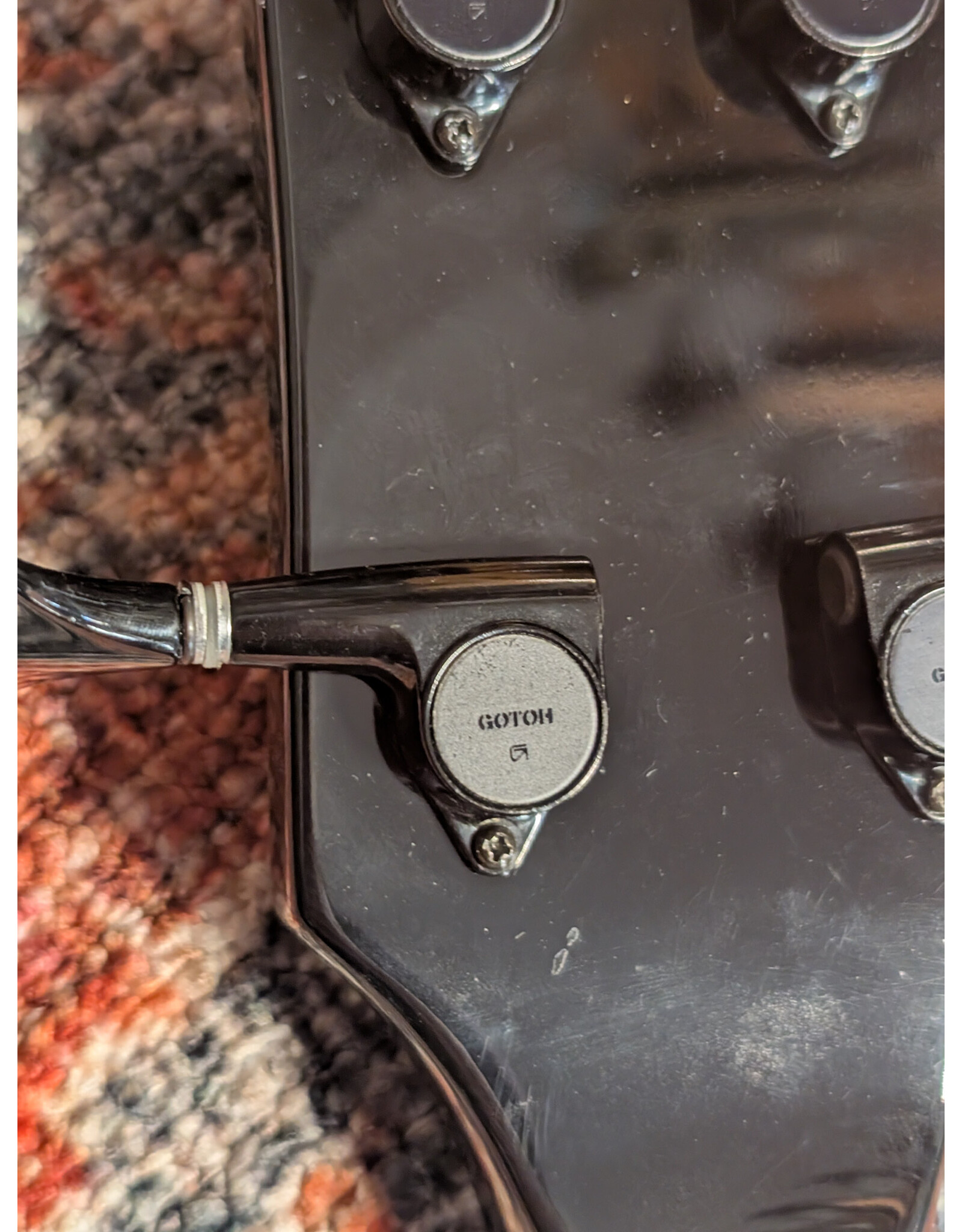 Carvin Semi-Acoustic Fretless Left Handed Bass, 2 Color Burst w/ohsc