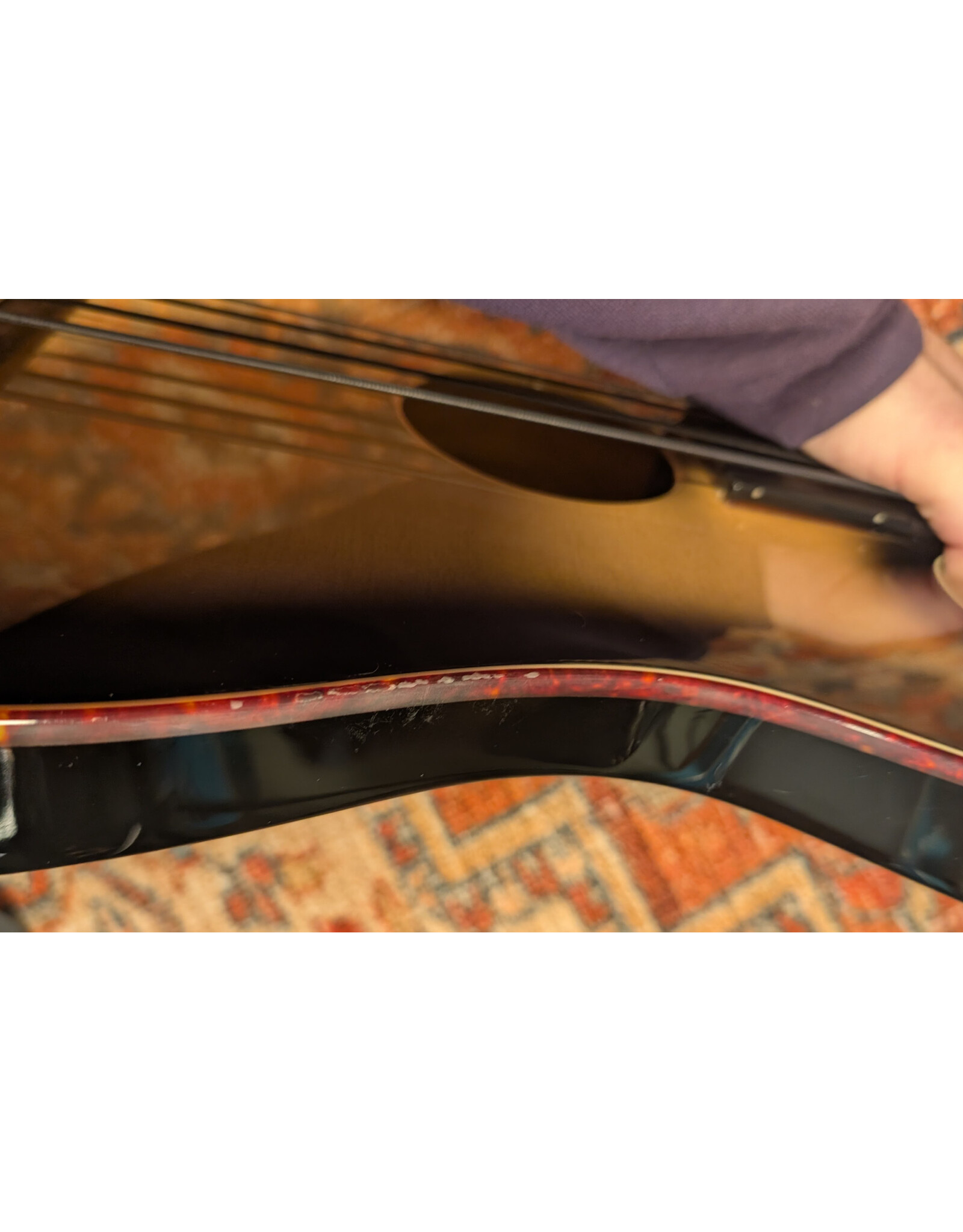 Carvin Semi-Acoustic Fretless Left Handed Bass, 2 Color Burst w/ohsc