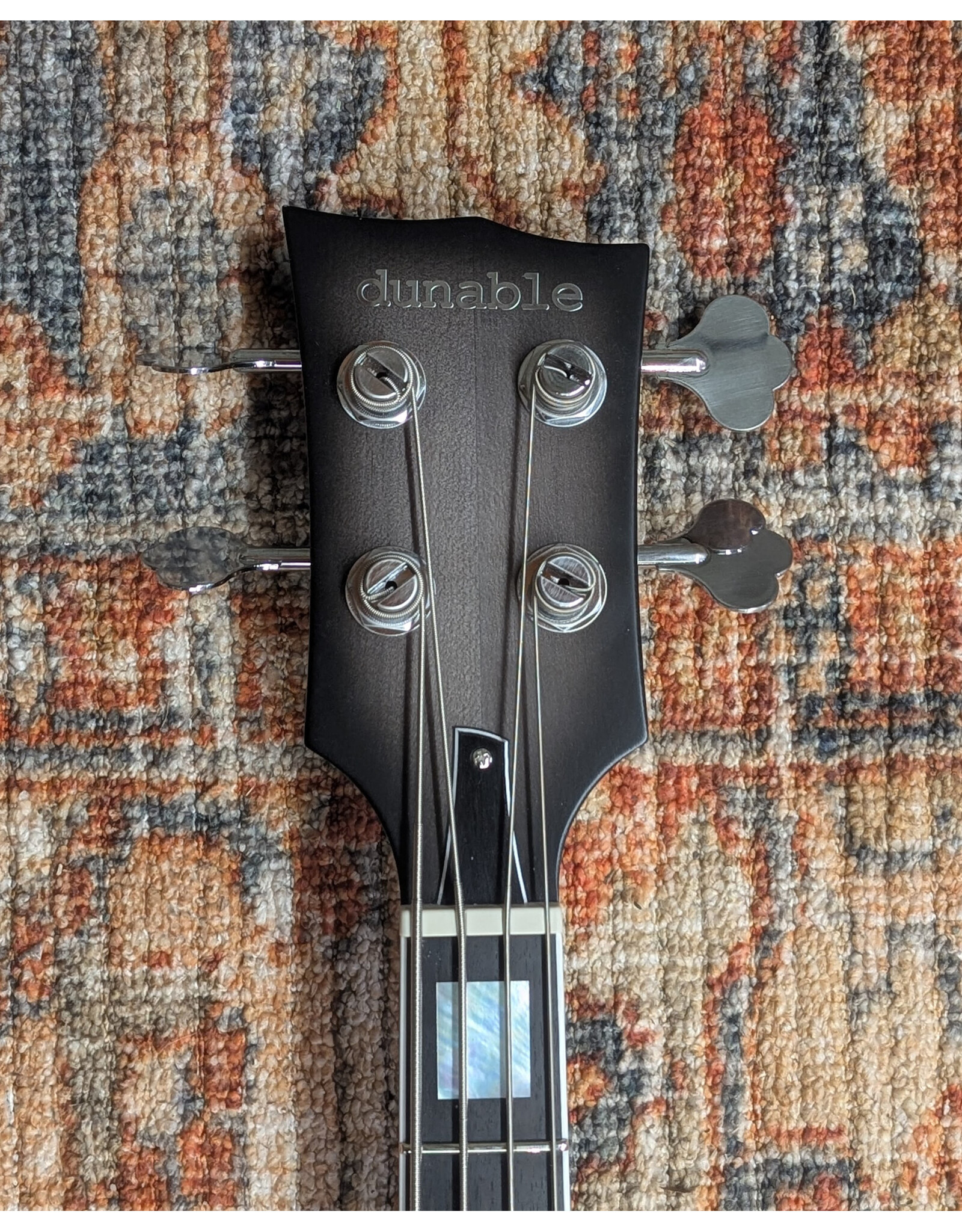 Dunable Dunable USA Custom Shop Cyclops Bass, Satin Black Burst w/ HSC