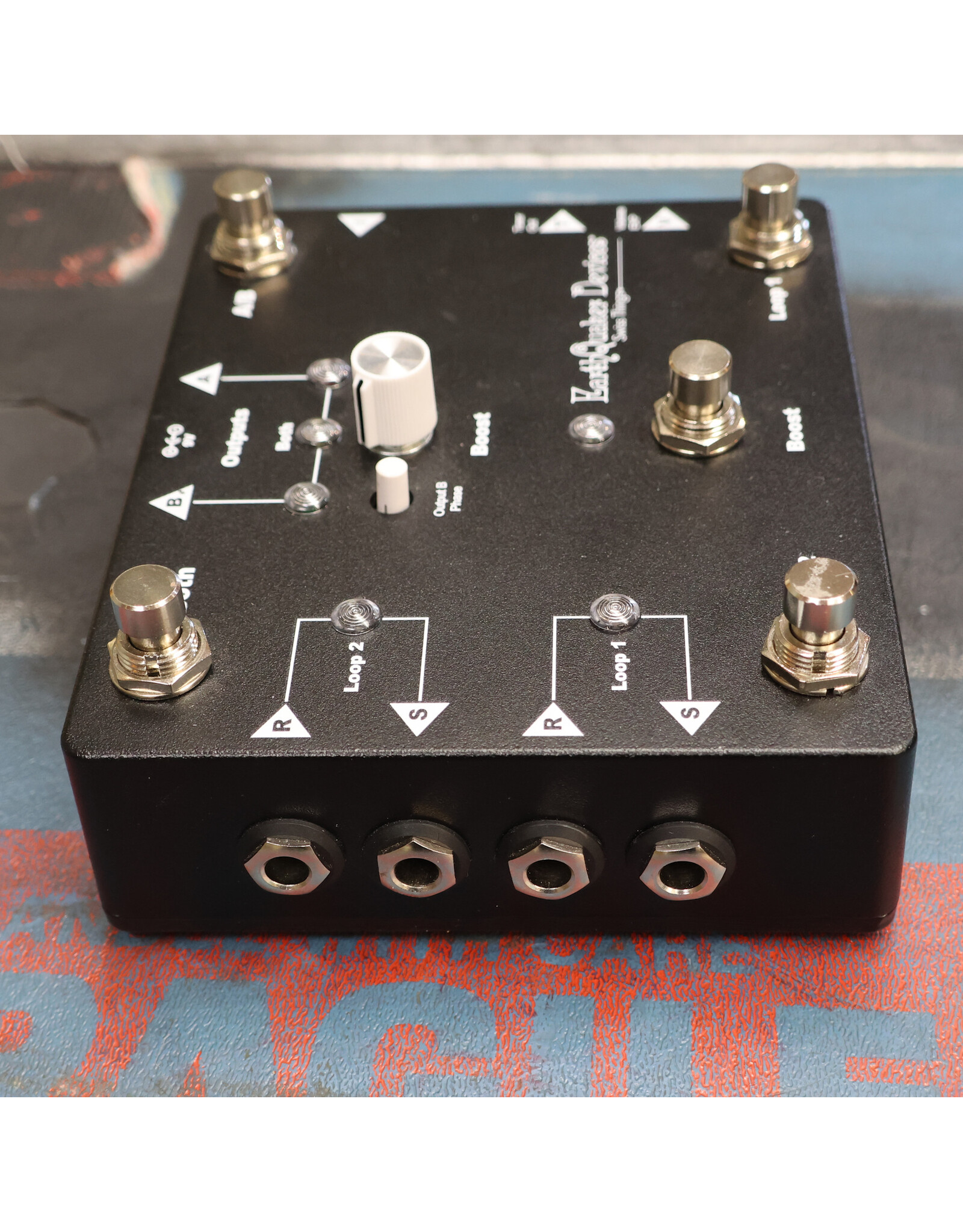 EarthQuaker Devices Earthquaker Devices Swiss Things Pedalboard Reconciler, Used