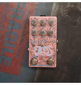 Old Blood Noise Endeavors Old Blood Noise Endeavors Excess V2 Distortion/Chorus/Delay w/ Box, Used