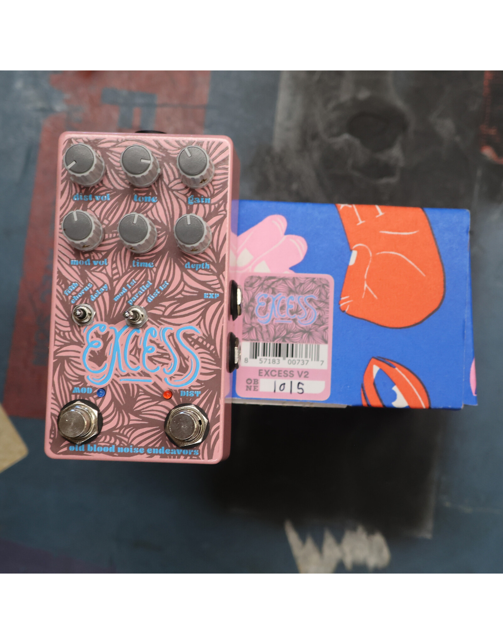 Old Blood Noise Endeavors Old Blood Noise Endeavors Excess V2 Distortion/Chorus/Delay w/ Box, Used