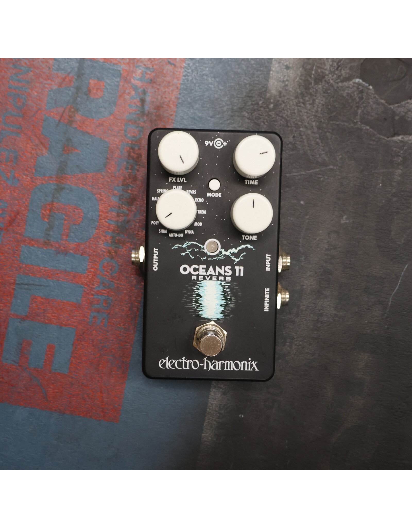 Electro-Harmonix EHX Oceans 11 Reverb, Used