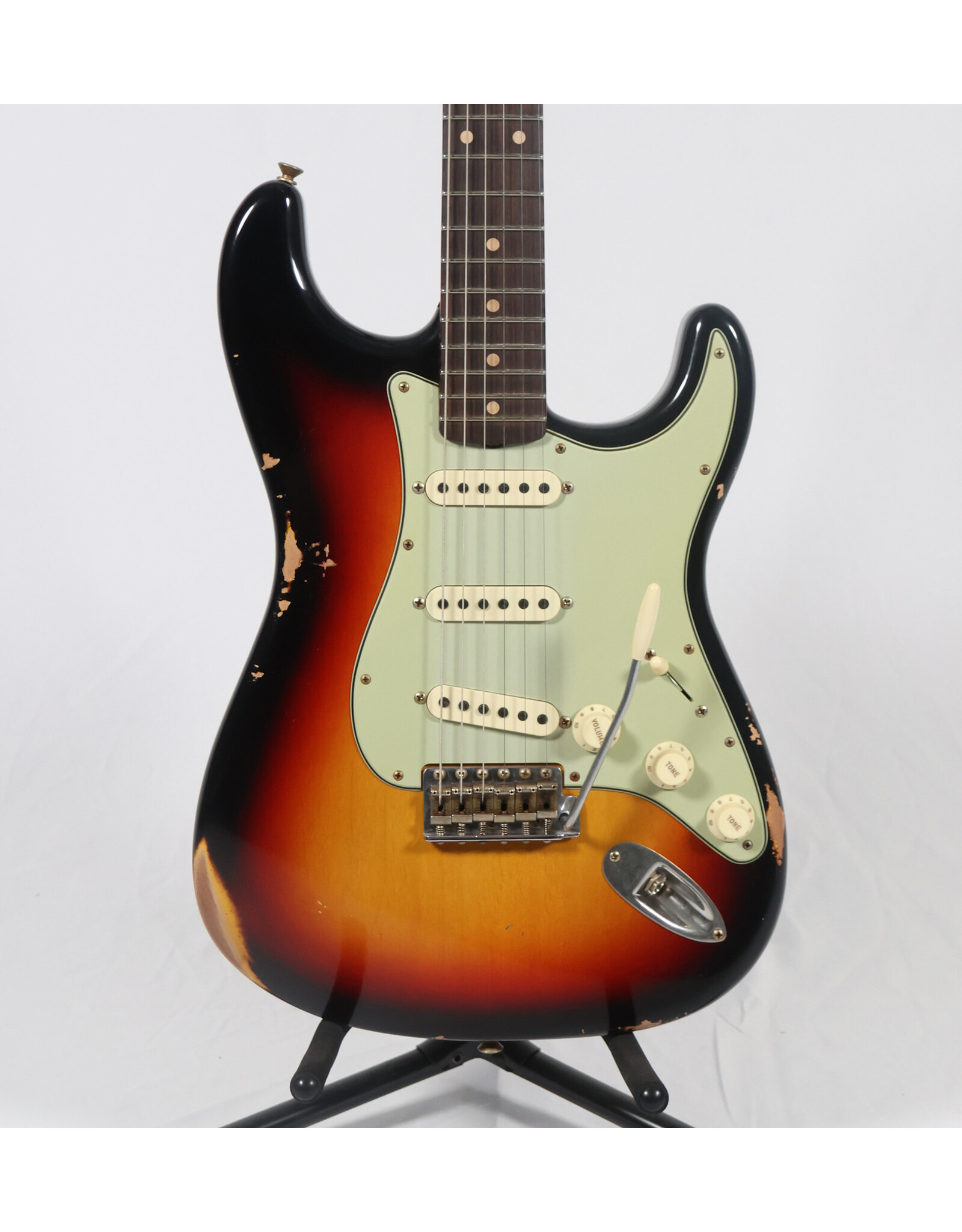 Fender Custom Shop Fender Custom Shop Limited Edition '60s Stratocaster, 3-Tone Sunburst Relic, Dualmag II
